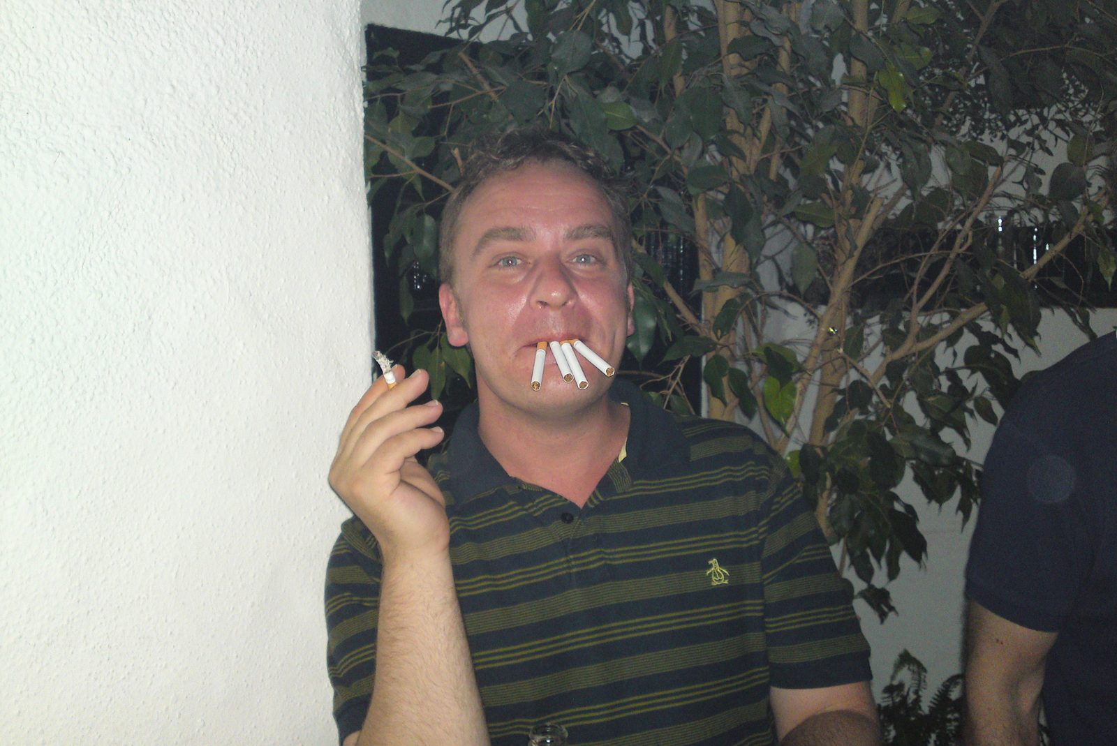 spanish smoking law flouted